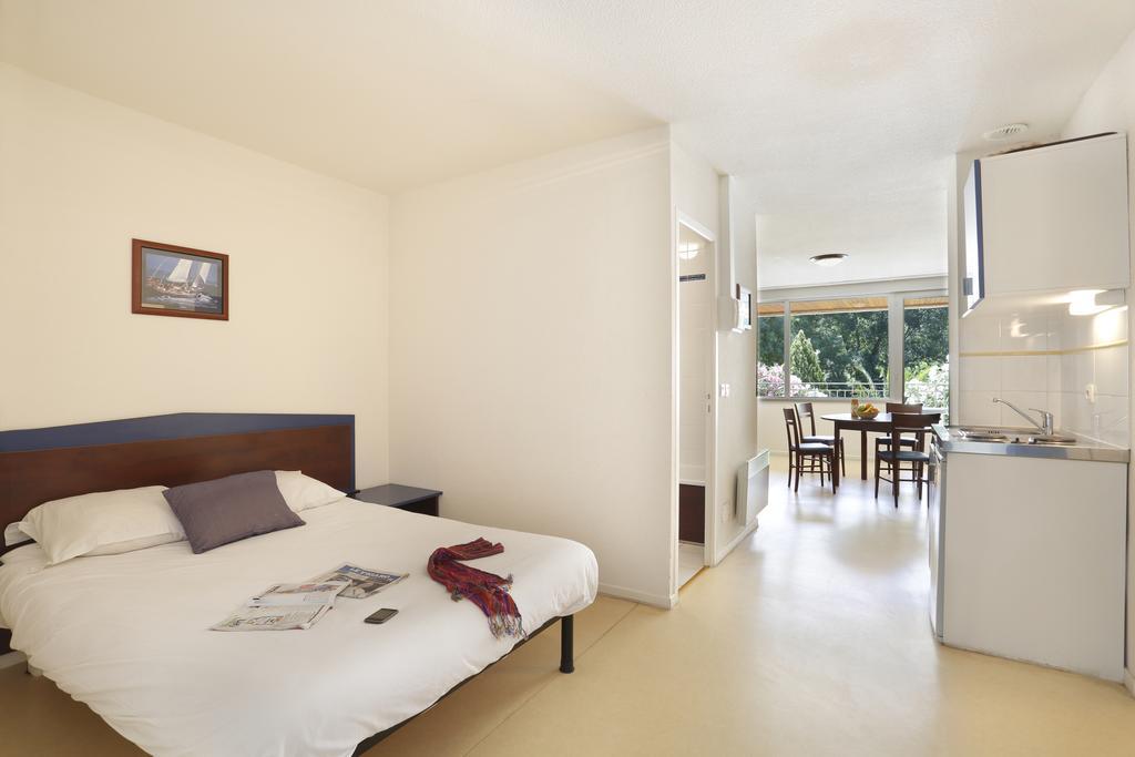 Vacanceole - Le Domaine De Chames - Pont D'Arc ヴァロン・ポン・ダルク 部屋 写真