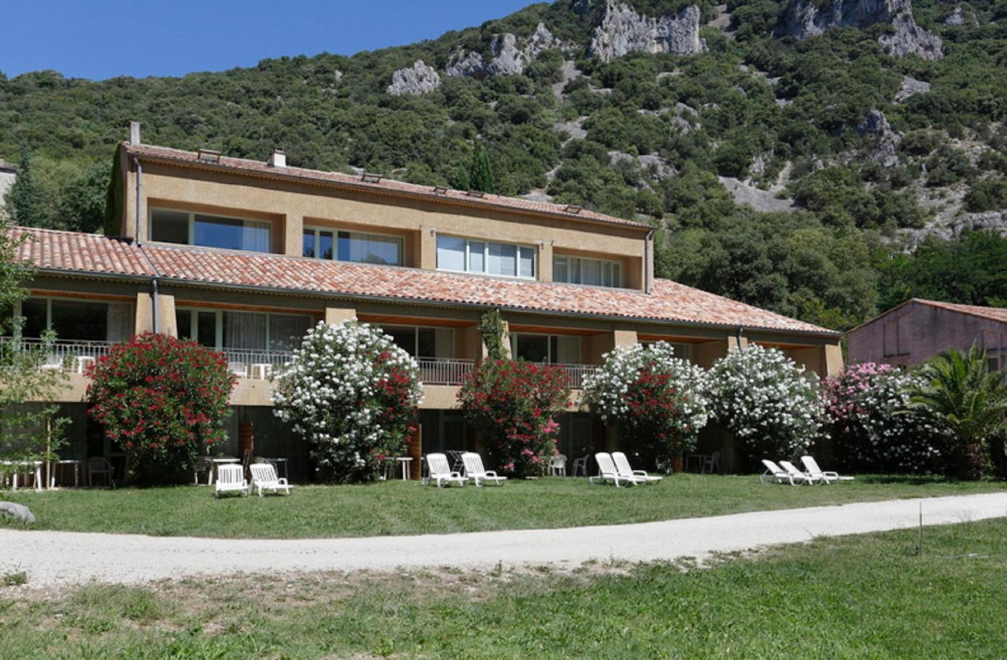 Vacanceole - Le Domaine De Chames - Pont D'Arc ヴァロン・ポン・ダルク エクステリア 写真